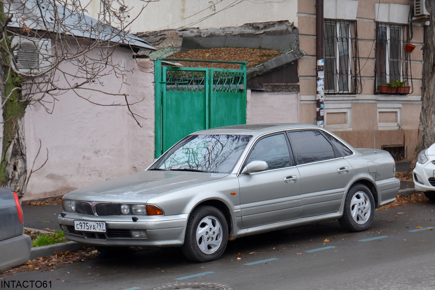Москва, № С 975 УА 797 — Mitsubishi Sigma (4G) '91-96