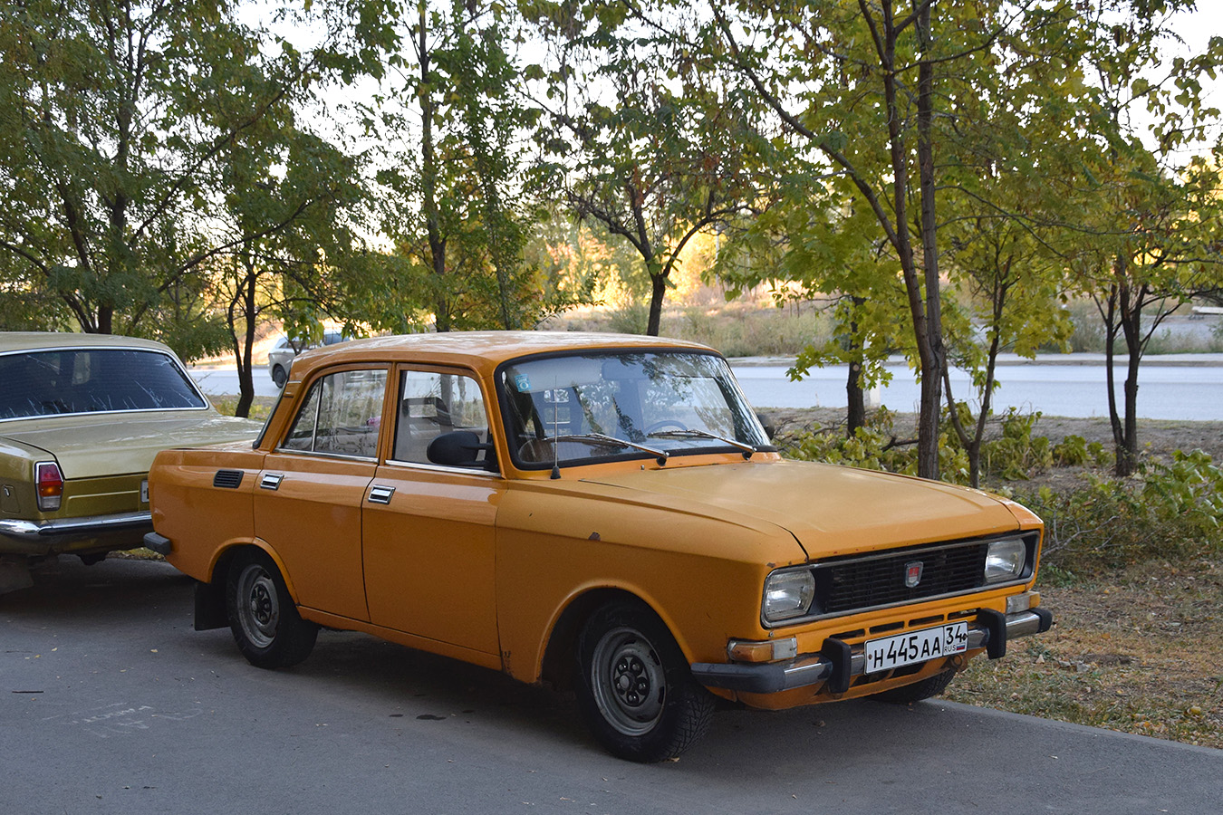 Волгоградская область, № Н 445 АА 34 — Москвич-2140 '76-88