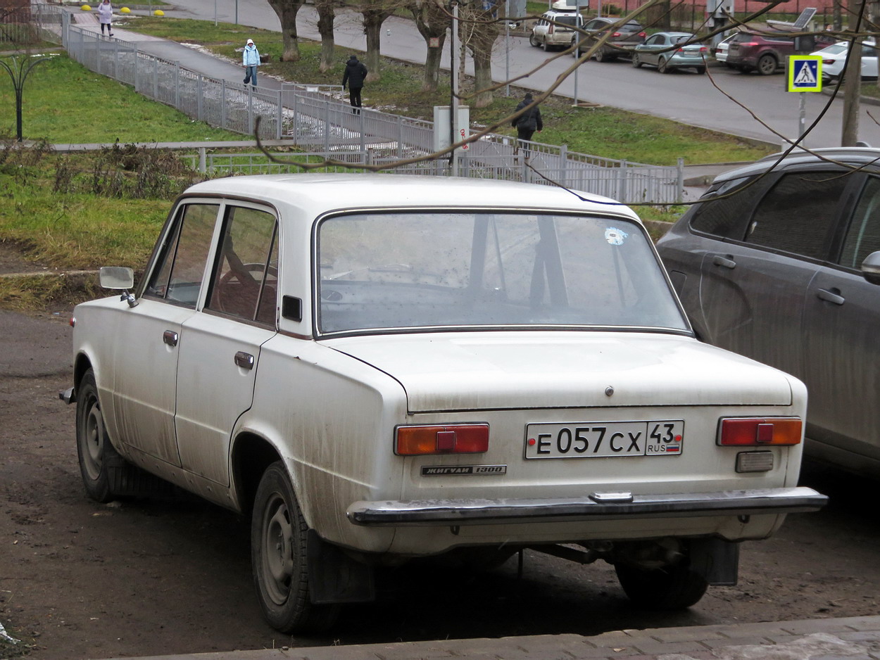 Кировская область, № Е 057 СХ 43 — ВАЗ-21011 Жигули '74-83