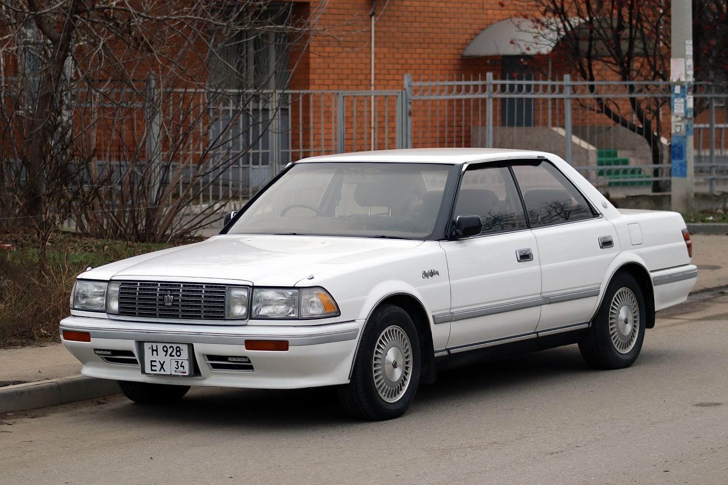 Волгоградская область, № Н 928 ЕХ 34 — Toyota Crown (S130) '87-91