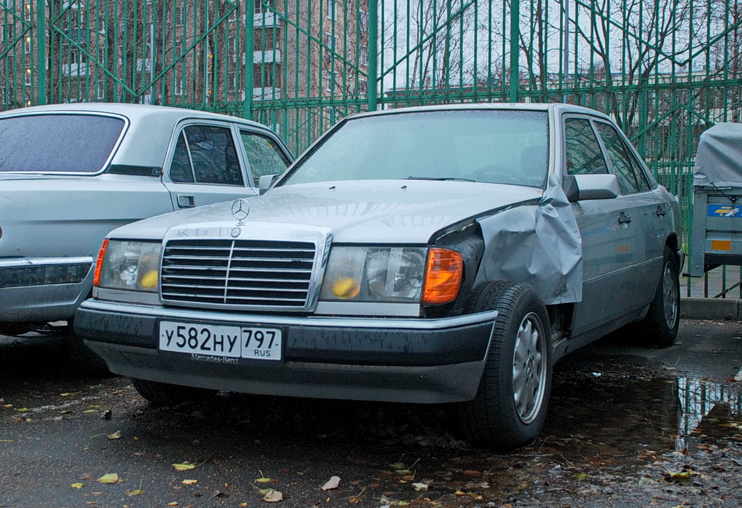 Москва, № У 582 НУ 797 — Mercedes-Benz (W124) '84-96