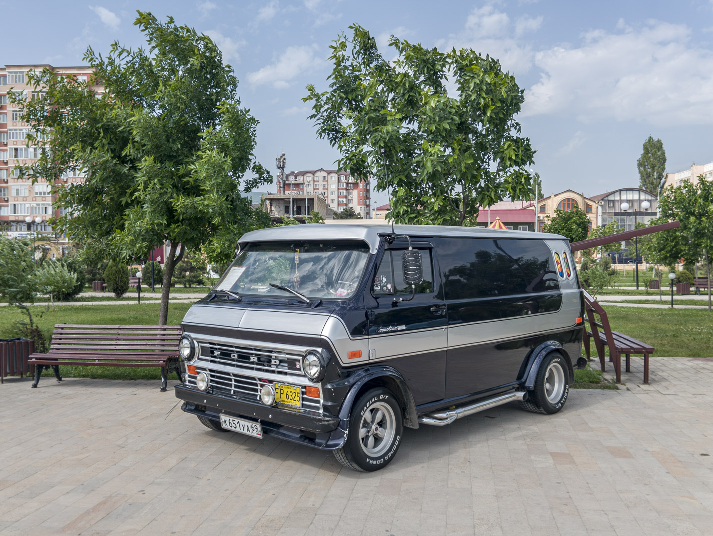 Тверская область, № К 651 УА 69 — Ford E-Series (2G) '68-74; Дагестан — Мотор-шоу "Самовар" (Дербент 2023 г.)