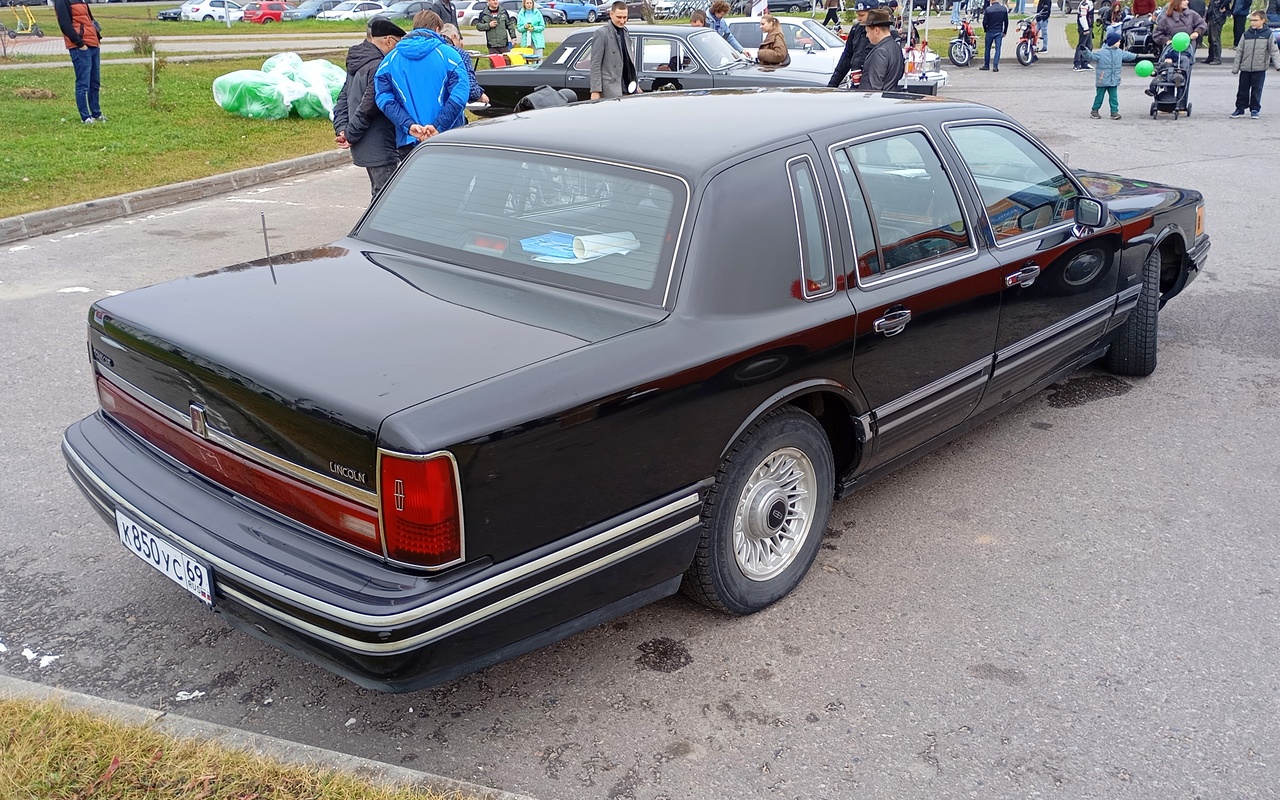 Тверская область, № К 850 УС 69 — Lincoln Town Car (2G) '90-97; Тверская область — Закрытие сезона 2025 Тверского ретро-клуба