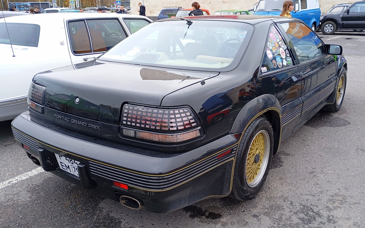 Москва, № Р 484 ЕМ 797 — Pontiac Gran Prix (5G) '88-96; Тверская область — Закрытие сезона 2025 Тверского ретро-клуба