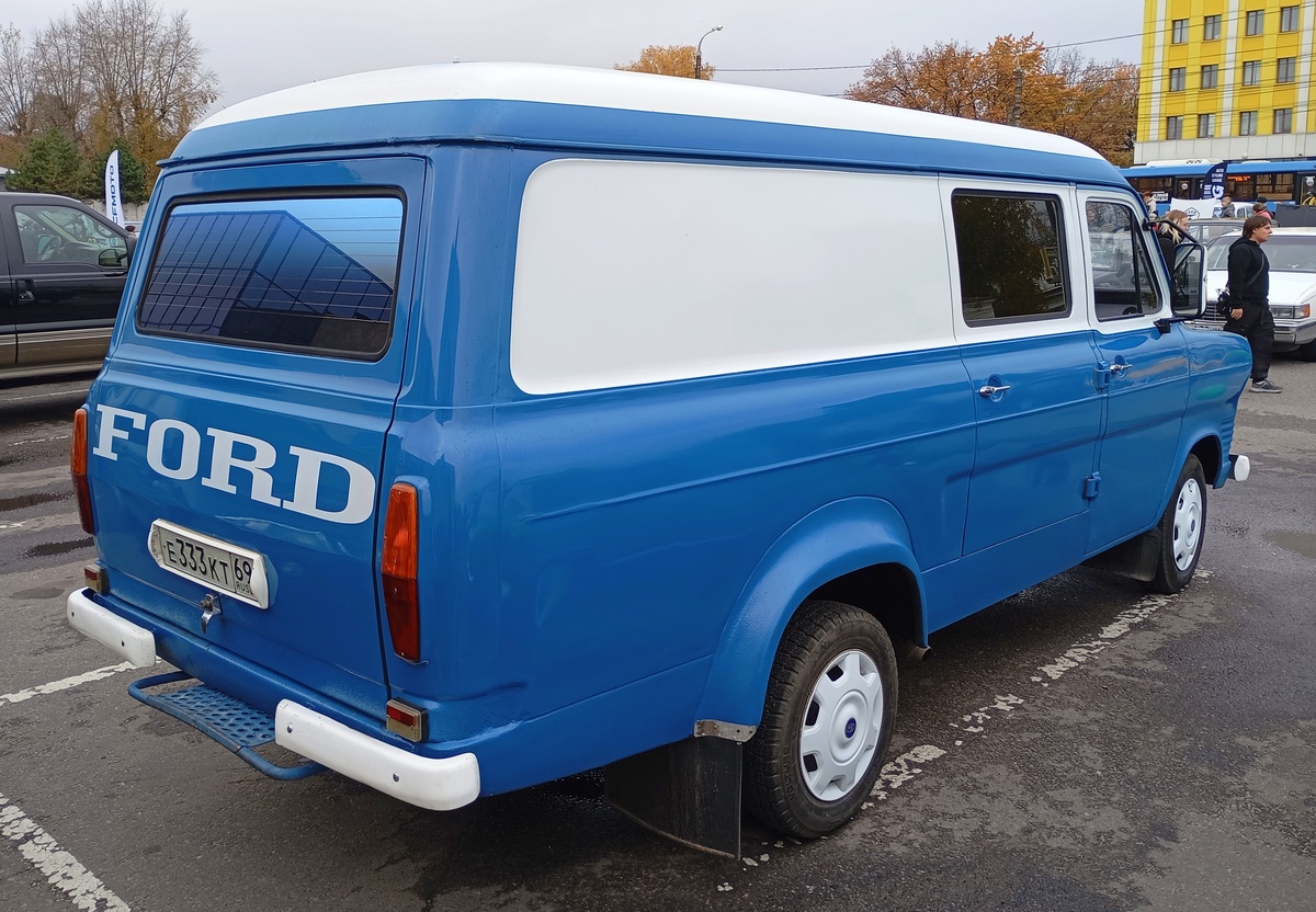 Тверская область, № Е 333 КТ 69 — Ford Transit (1G) '65-78; Тверская область — Закрытие сезона 2025 Тверского ретро-клуба