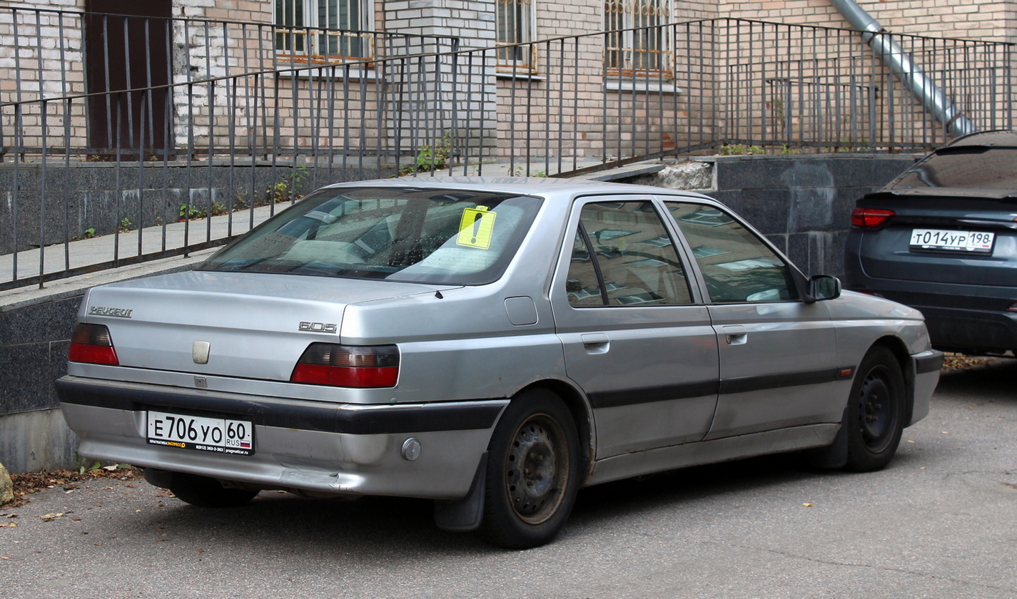 Псковская область, № Е 706 УО 60 — Peugeot 605 '89-99