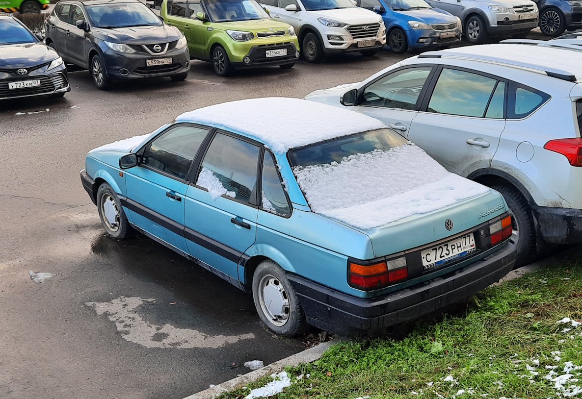 Москва, № С 723 РН 77 — Volkswagen Passat (B3) '88-93