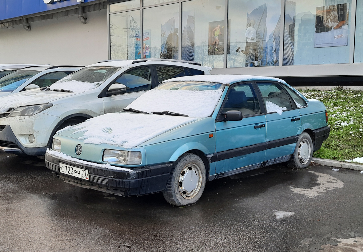 Москва, № С 723 РН 77 — Volkswagen Passat (B3) '88-93