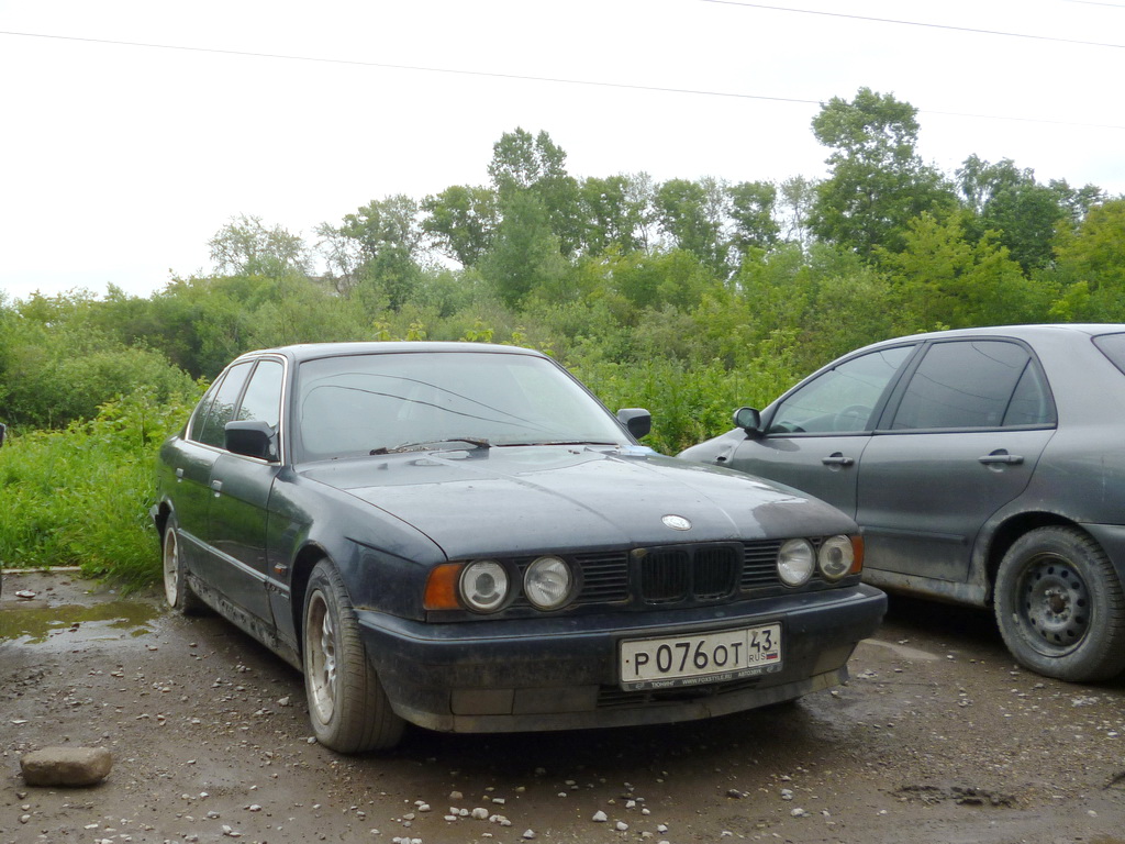 Кировская область, № Р 076 ОТ 43 — BMW 5 Series (E34) '87-96
