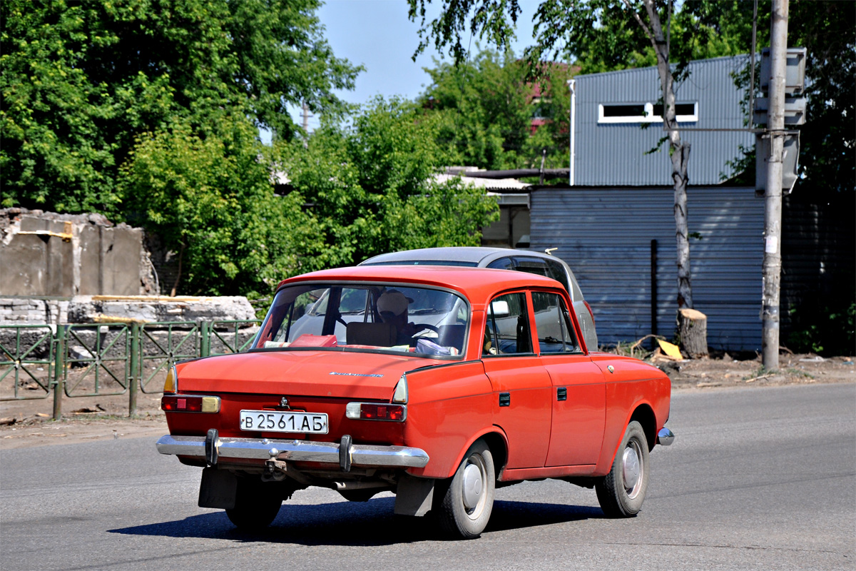Алтайский край, № В 2561 АБ — Москвич-412ИЭ-028 (Иж) '82-01