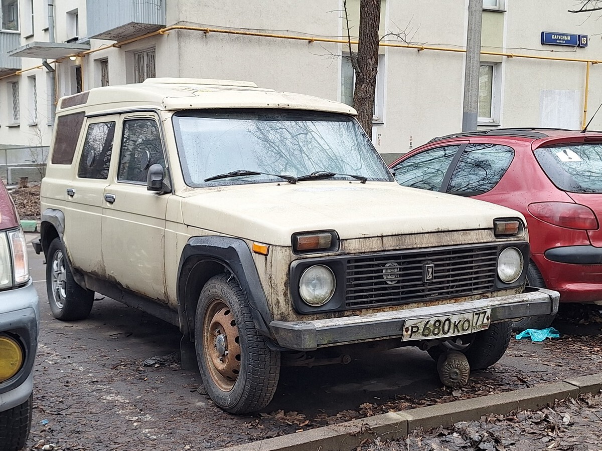 Москва, № Р 680 КО 77 — Лаура-1932 '99-03