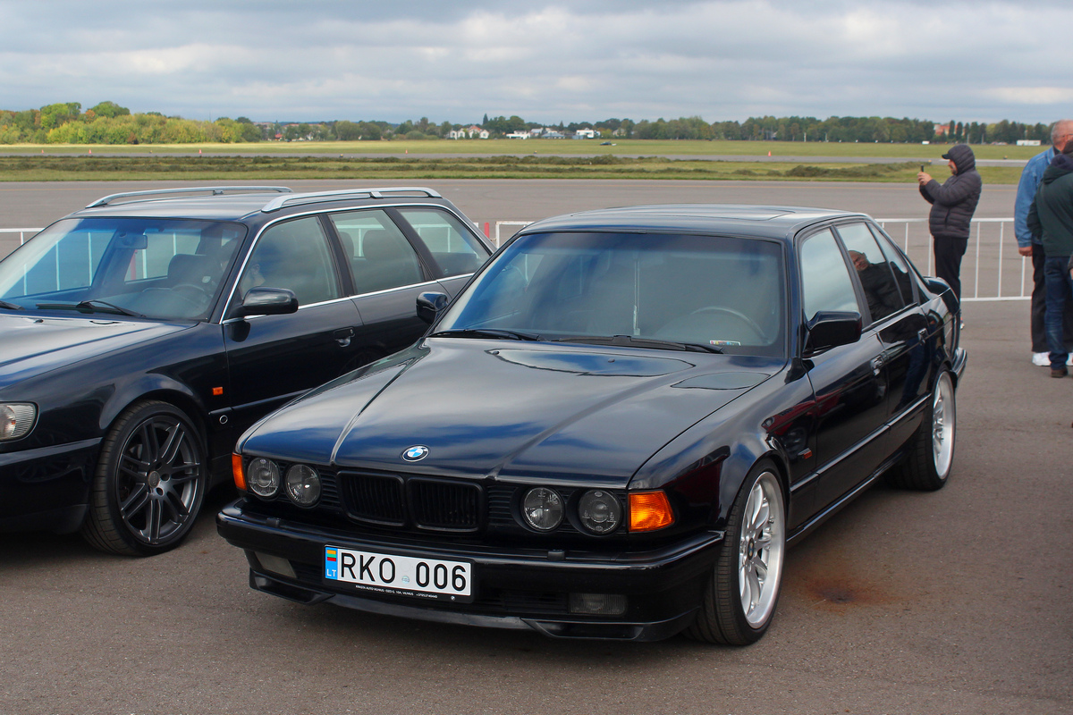 Литва, № RKO 006 — BMW 7 Series (E32) '86-94; Литва — Retro mugė 2025 ruduo