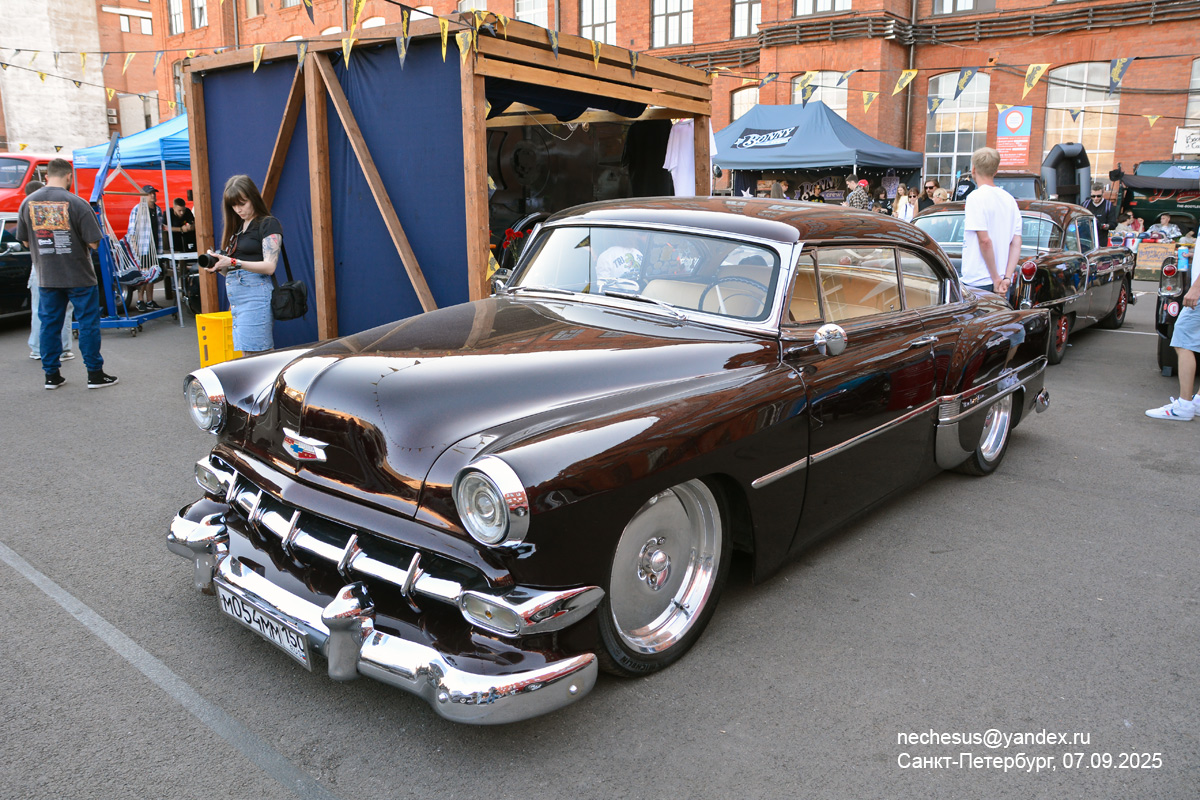 Московская область, № М 054 ММ 150 — Chevrolet Bel Air (1G) '50-54; Санкт-Петербург — Ежегодная выставка классических и кастомных автомобилей и мотоциклов "Original Meet"