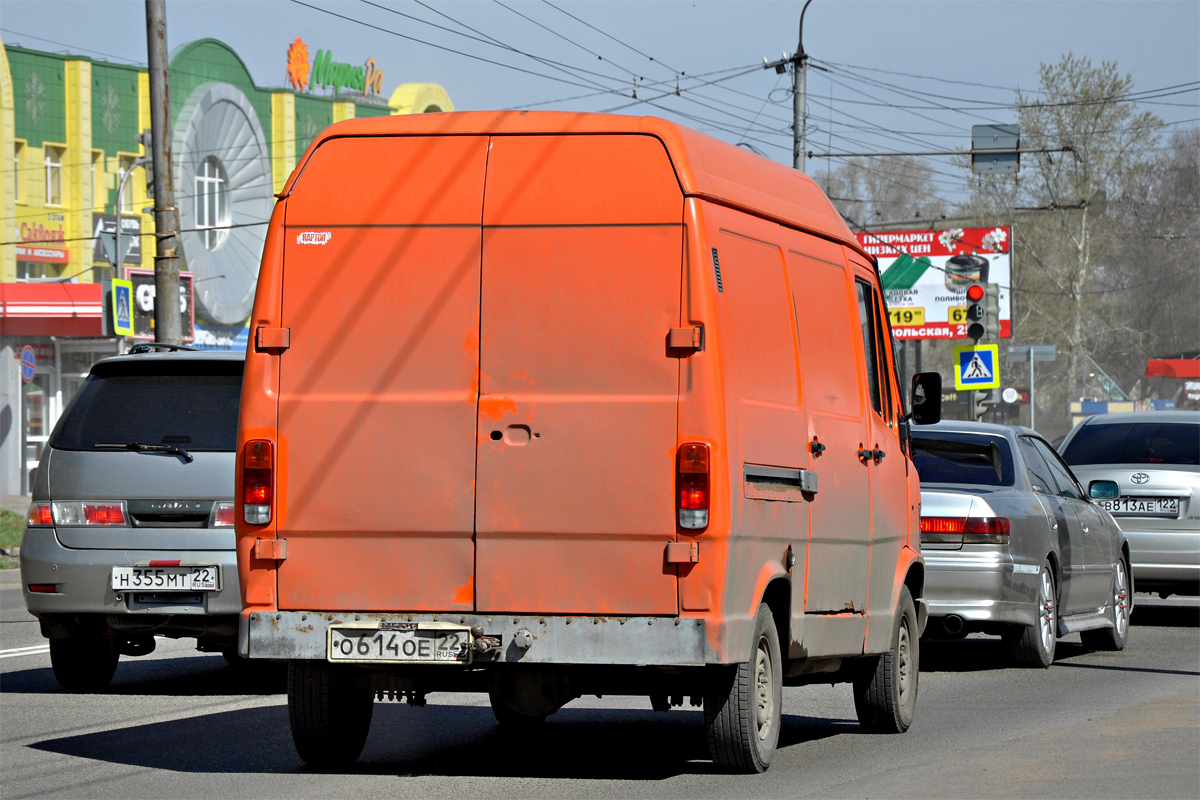 Алтайский край, № О 614 ОЕ 22 — Mercedes-Benz T1 208D '76-96