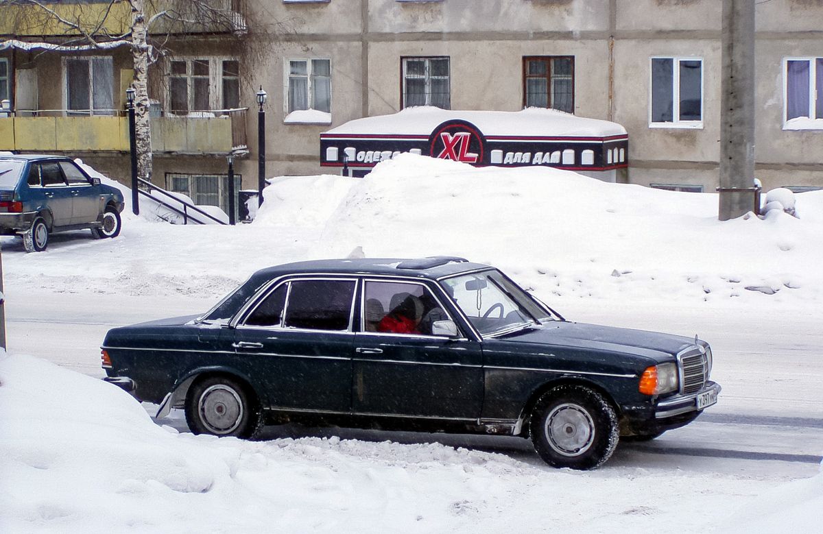 Пермский край, № У 397 УМ 59 — Mercedes-Benz (W123) '76-86