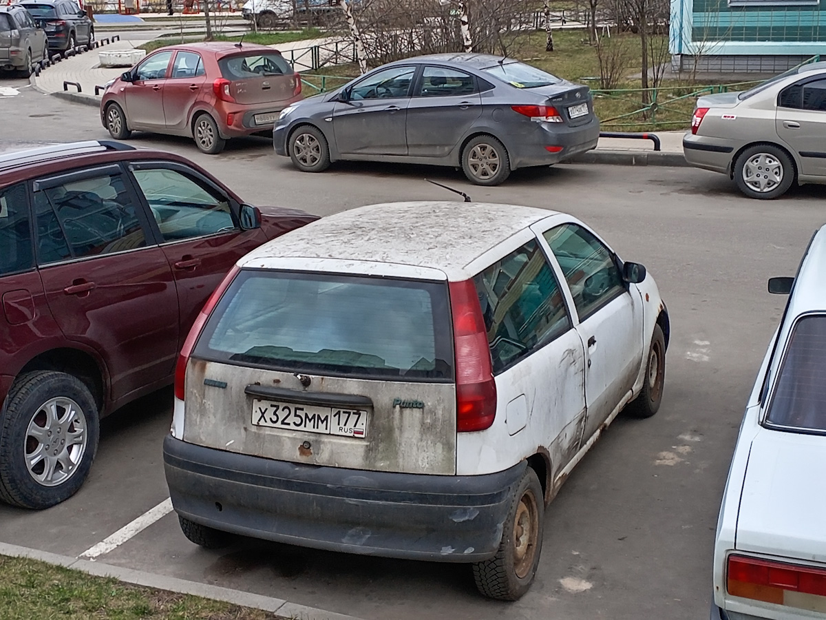 Москва, № Х 325 ММ 177 — FIAT Punto (176) '93-00
