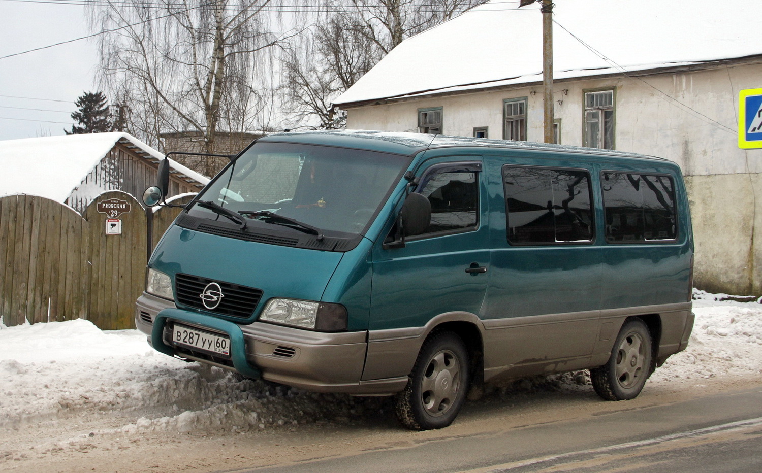 Псковская область, № В 287 УУ 60 — SsangYong Istana (1G) 95-04