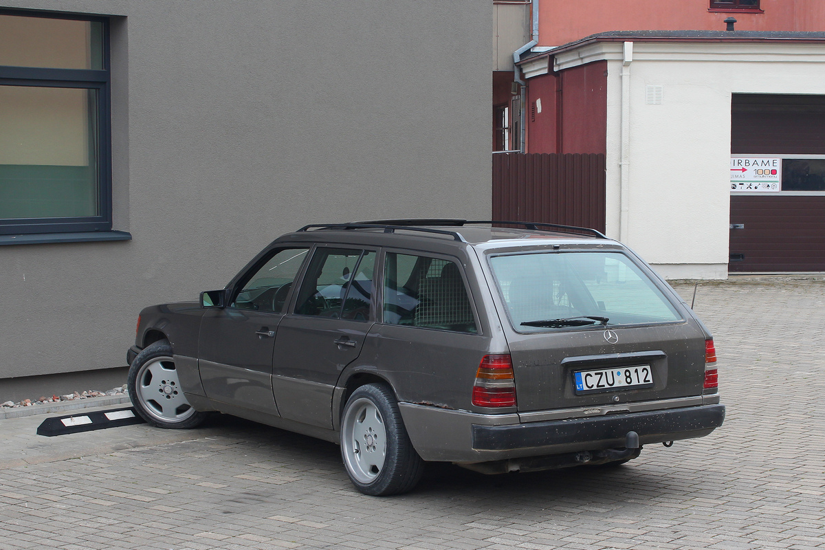 Литва, № CZU 812 — Mercedes-Benz (S124) '86-96