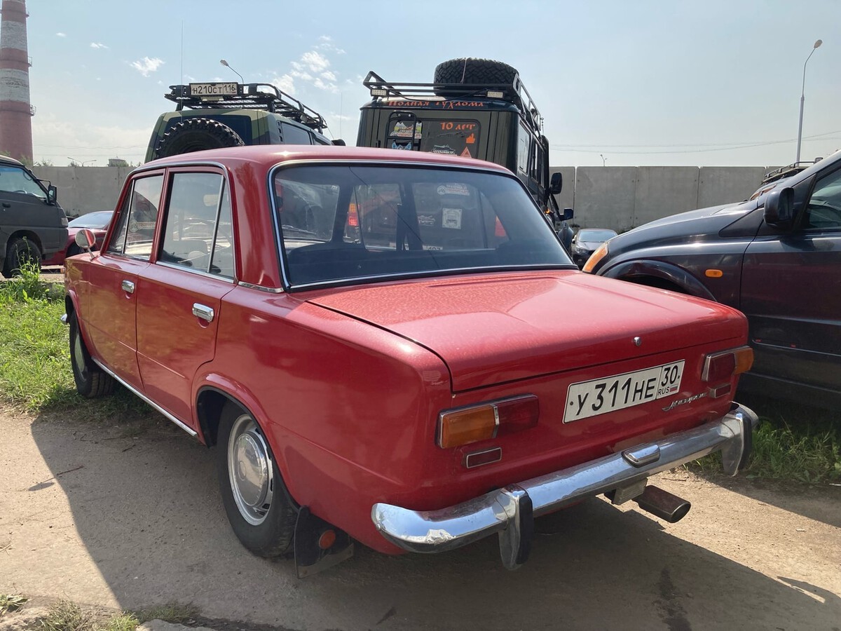 Астраханская область, № У 311 НЕ 30 — ВАЗ-2101 Жигули '70-83
