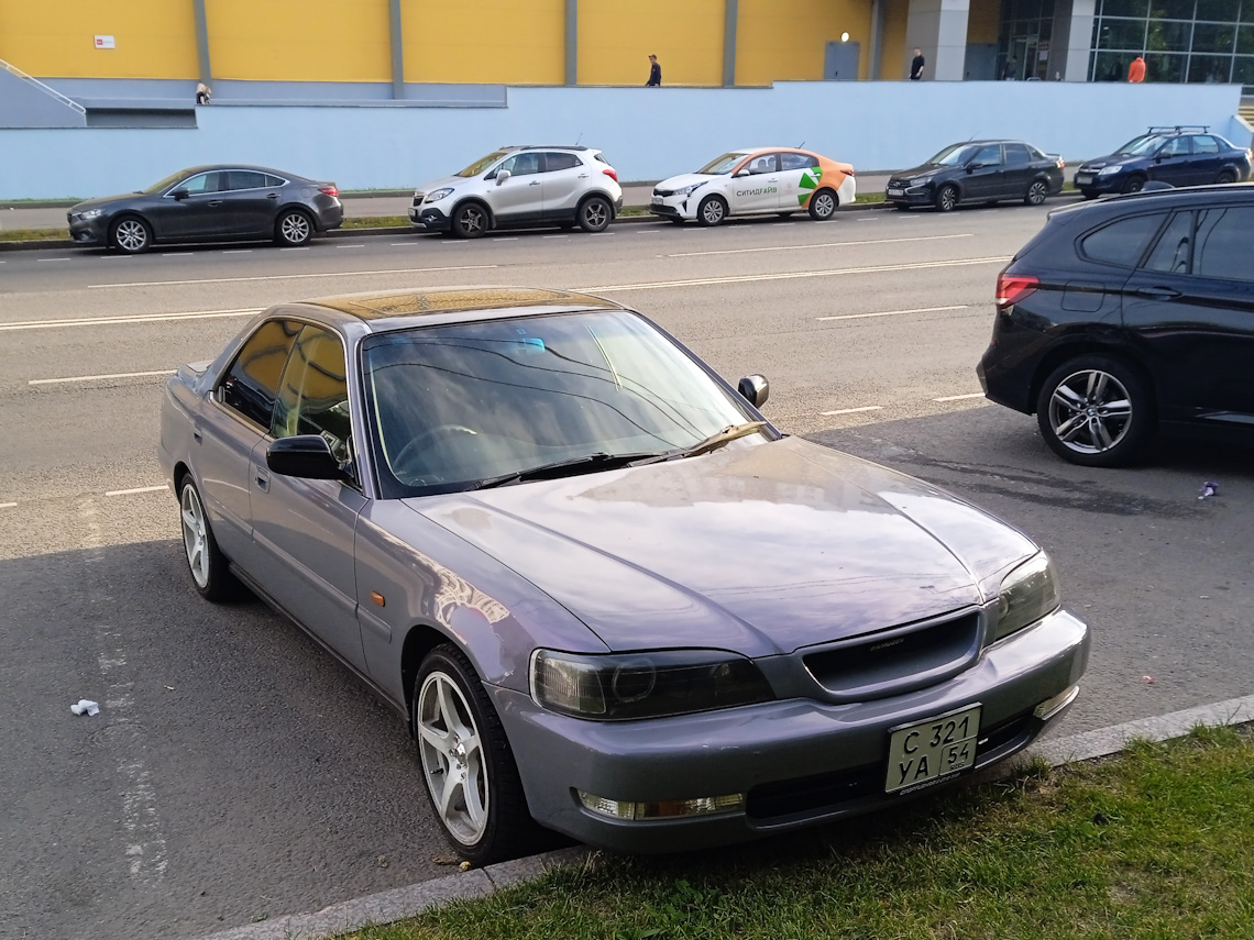 Новосибирская область, № С 321 УА 54 — Honda Saber (1G) '95-98
