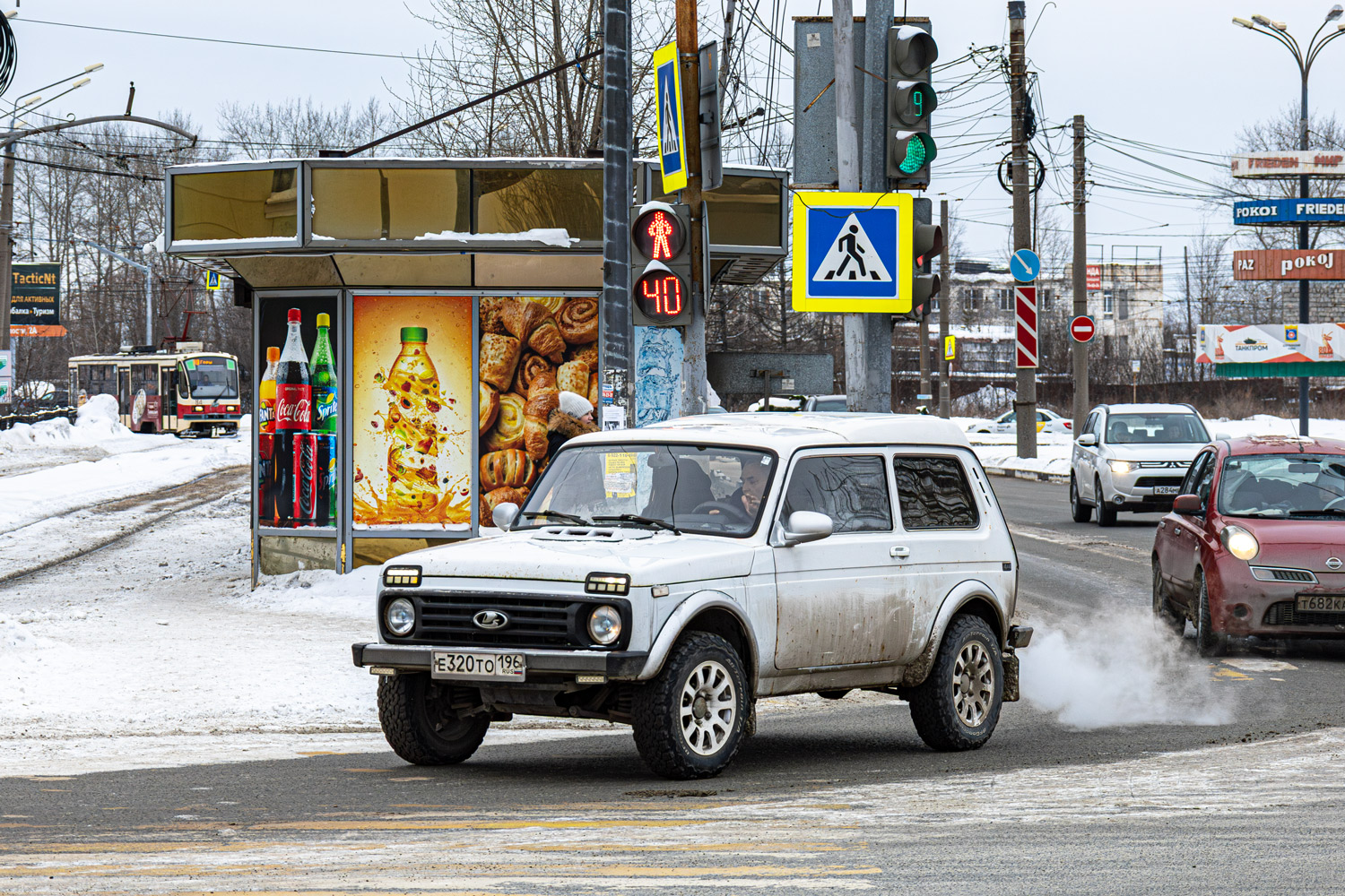 Свердловская область, № Е 320 ТО 196 — ВАЗ-212180 Фора '96-11