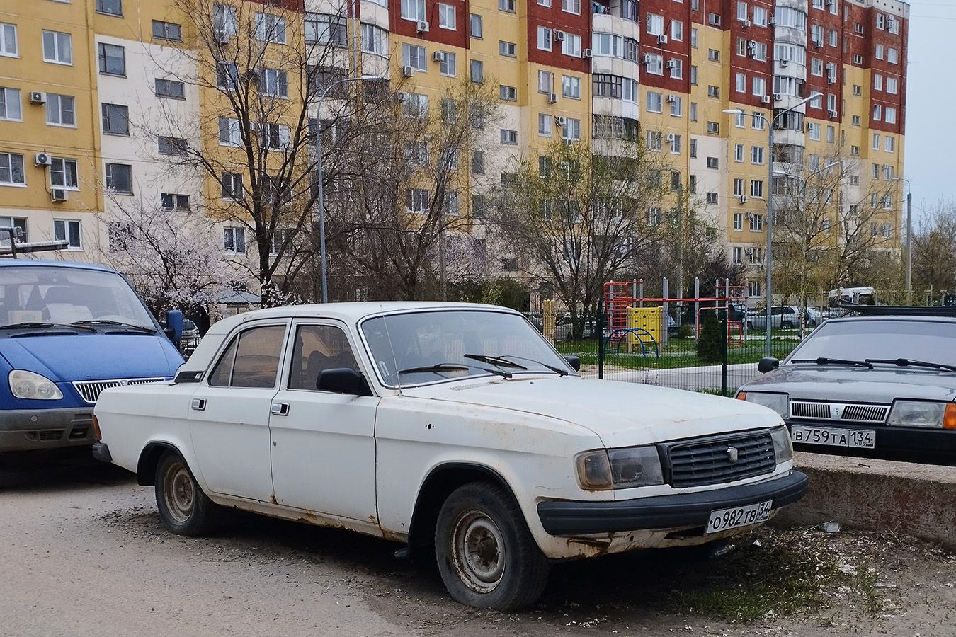 Волгоградская область, № О 982 ТВ 34 — ГАЗ-31029 Волга '92-97