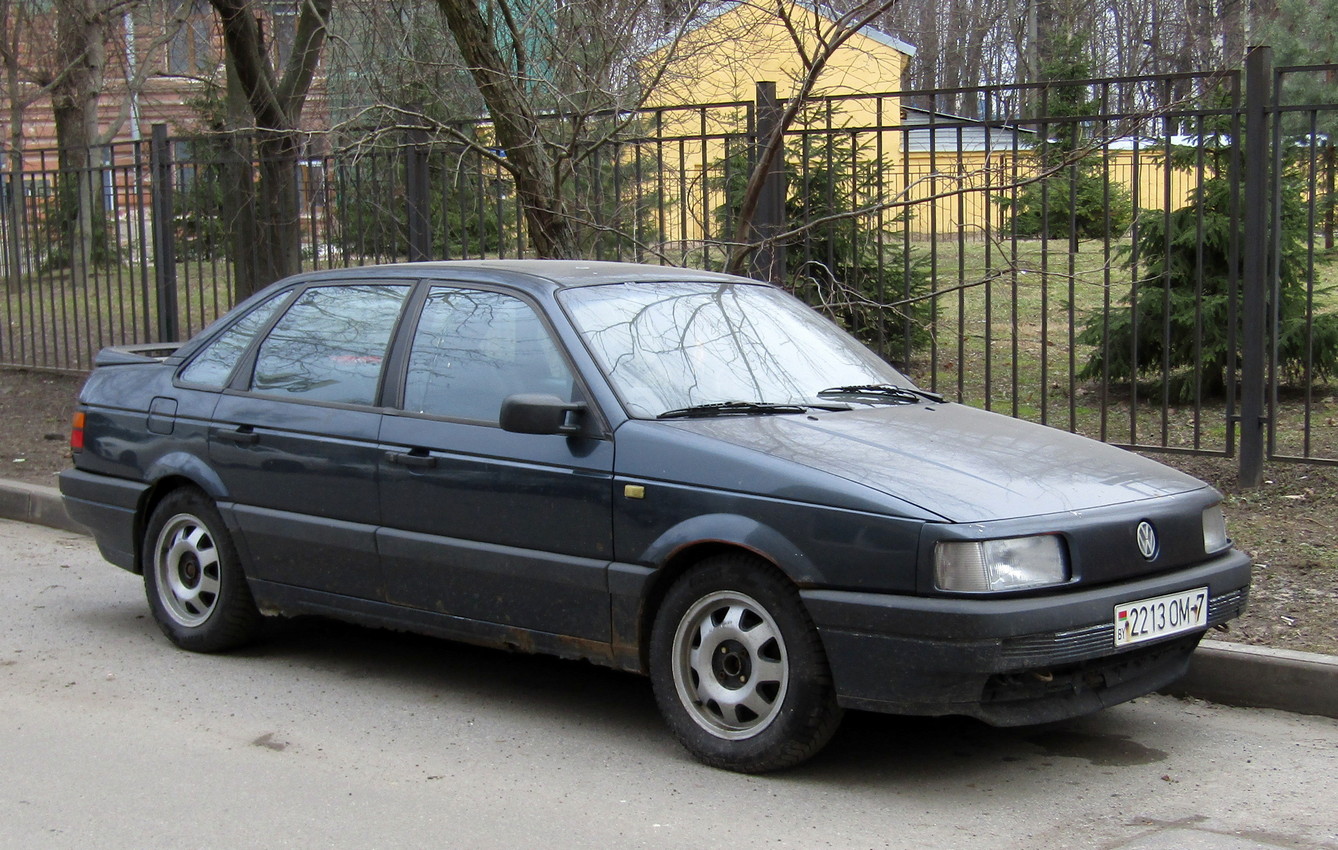 Минск, № 2213 OM-7 — Volkswagen Passat (B3) '88-93