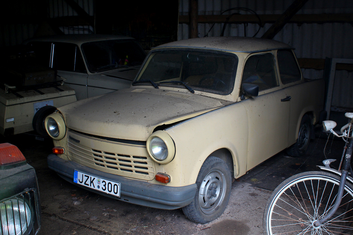 Литва, № JZK 300 — Trabant 1.1 (P601) '89-91