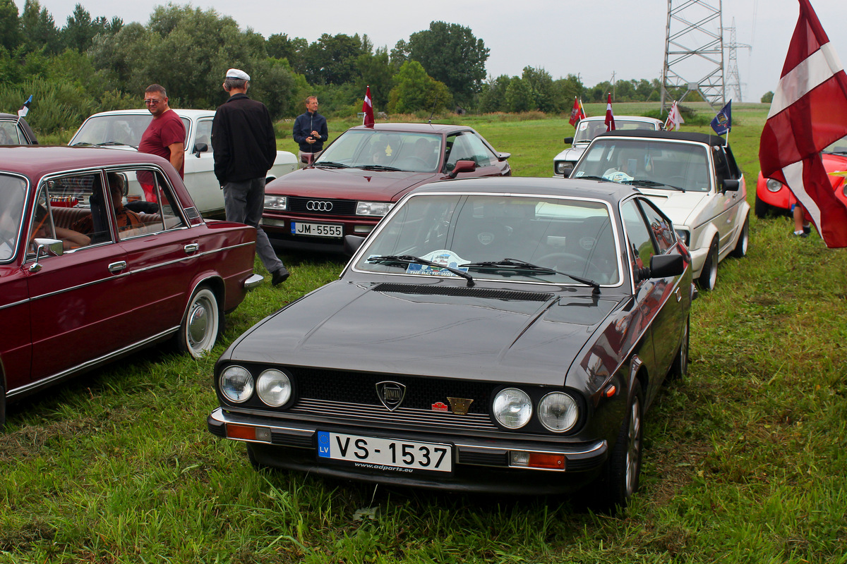 Латвия, № VS-1537 — Lancia Beta Coupe '73-84; Литва — Baltijos kelias 35