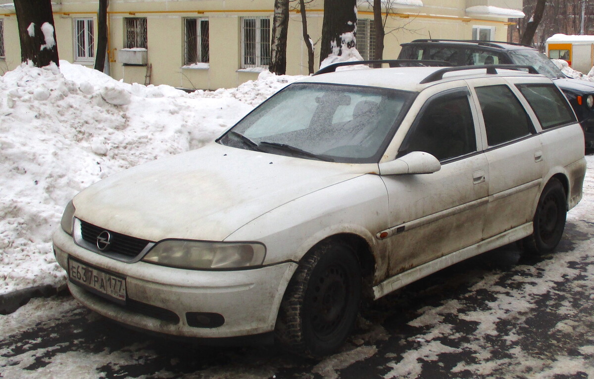 Москва, № Е 637 РА 177 — Opel Vectra (B) '95-02