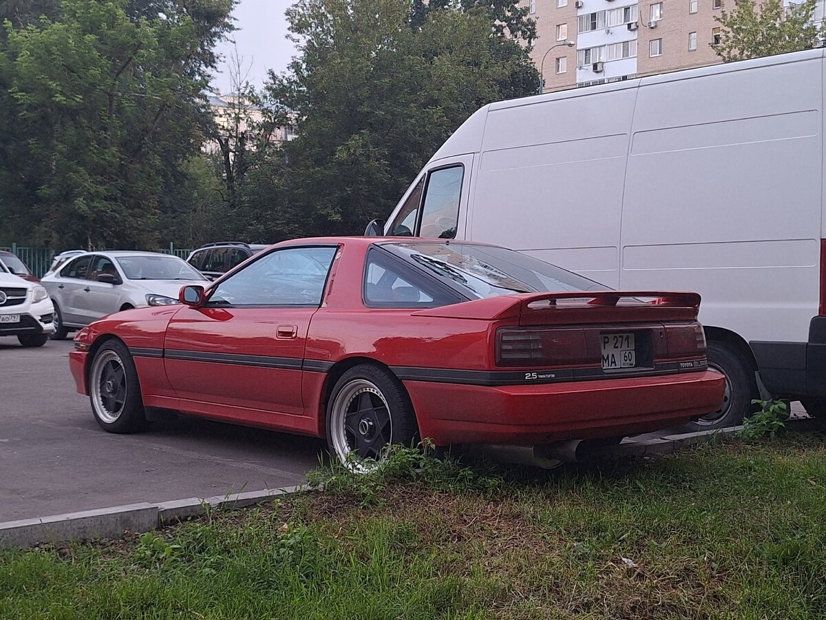 Псковская область, № Р 271 МА 60 — Toyota Supra (A70) '86-93