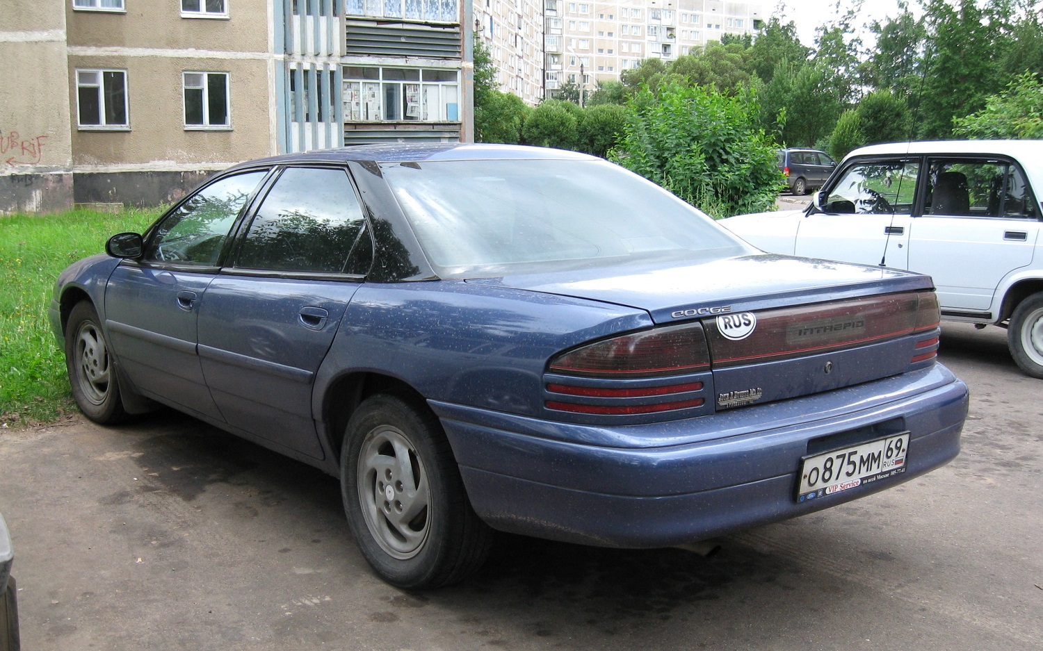 Тверская область, № О 875 ММ 69 — Dodge Intrepid (1G) '92-97