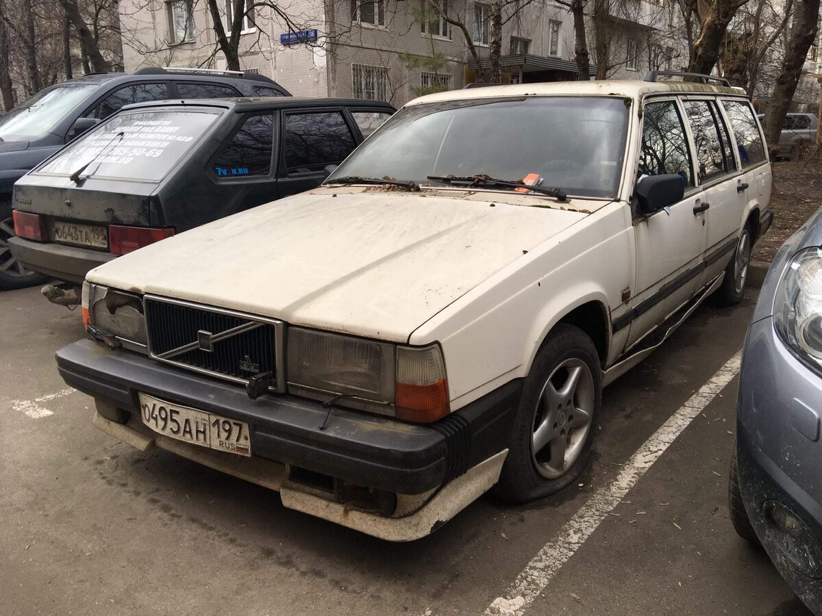 Москва, № О 495 АН 197 — Volvo 740 '84-92