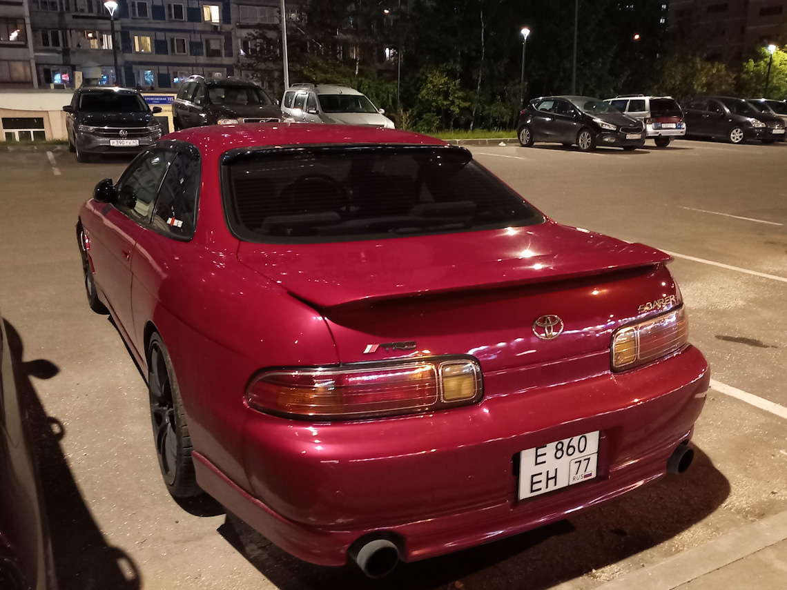Москва, № Е 860 ЕН 77 — Toyota Soarer (Z30) '91-00