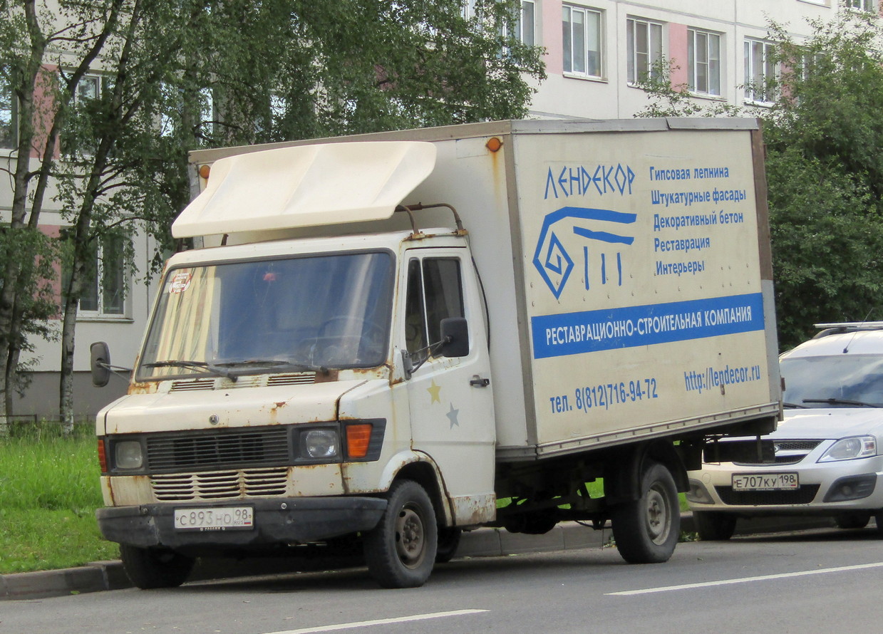 Санкт-Петербург, № С 893 НО 98 — Mercedes-Benz T1 310D '76-96