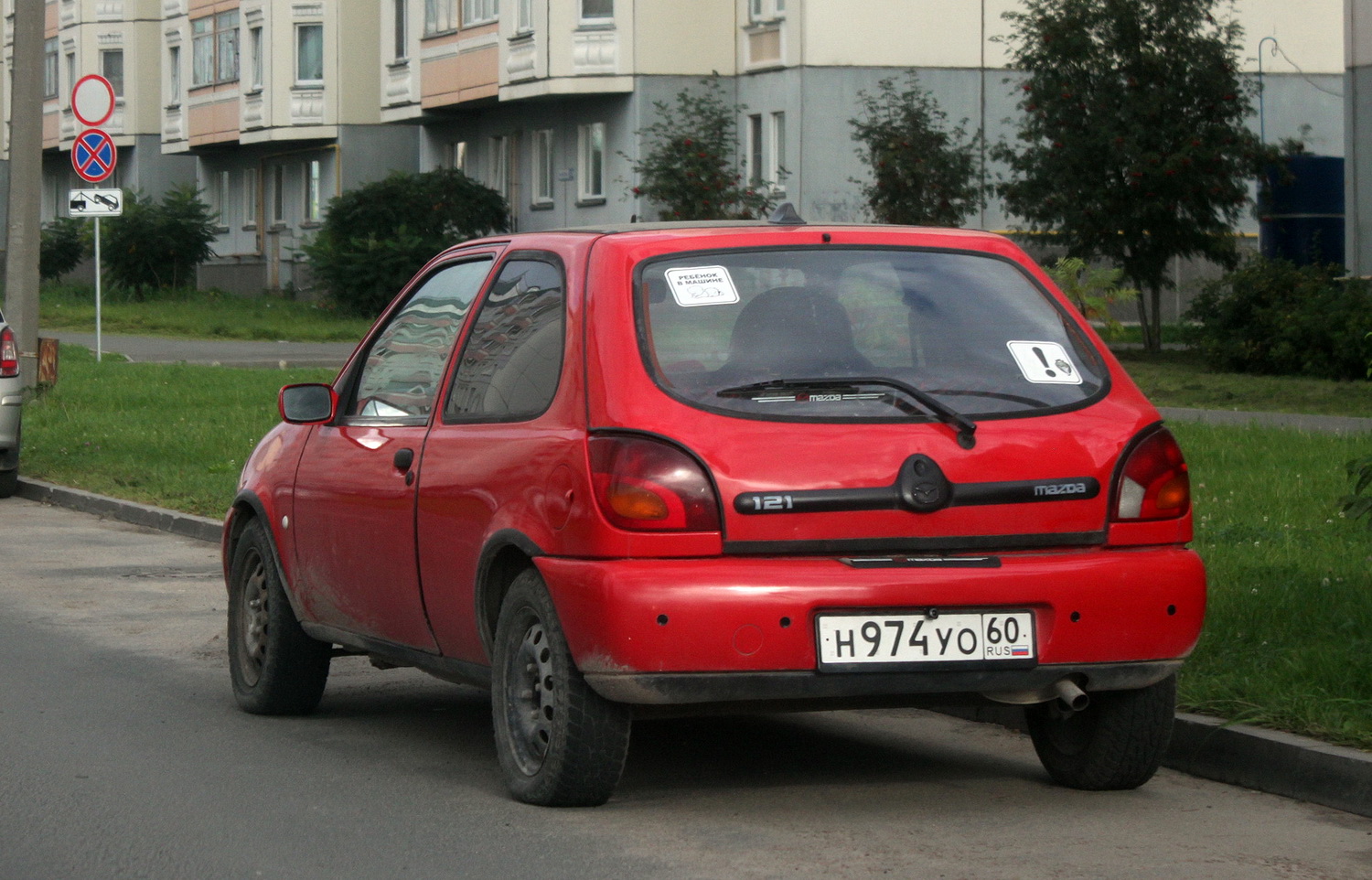 Псковская область, № Н 974 УО 60 — Mazda 121 (JBSM) '96-03