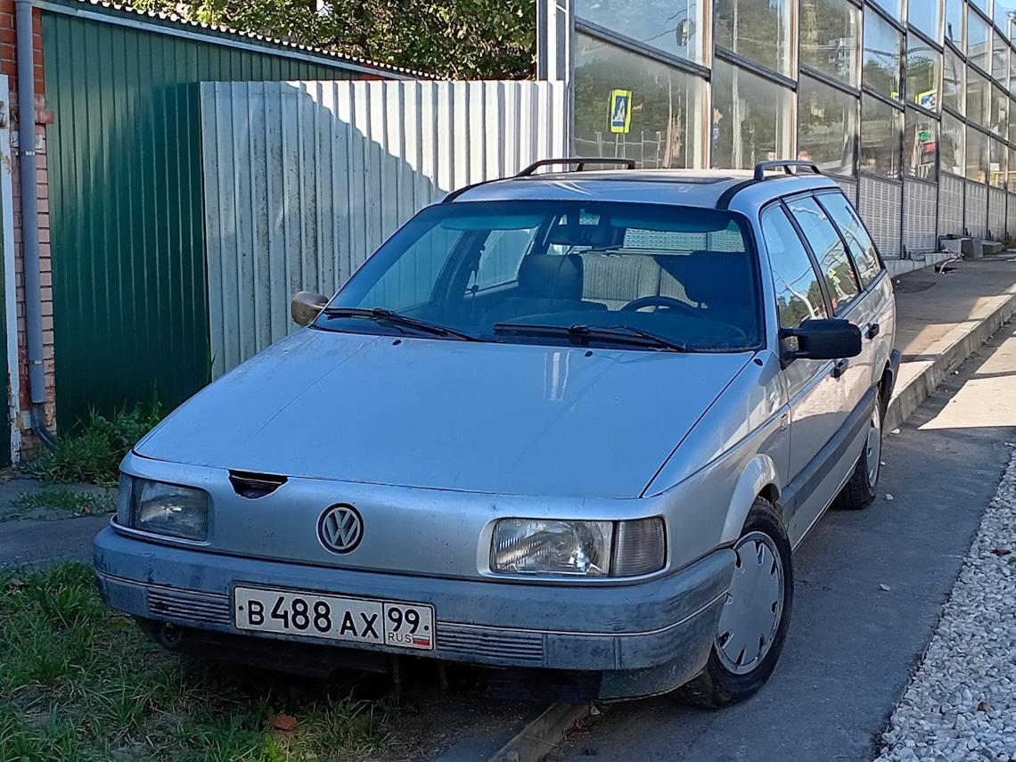 Москва, № В 488 АХ 99 — Volkswagen Passat Variant (B3) '88-93