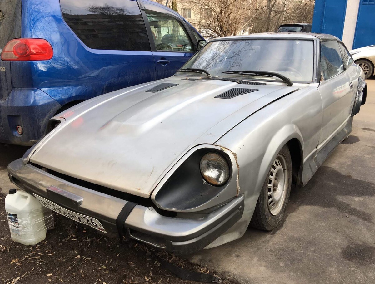 Москва, № В 592 РХ 26 — Nissan 280ZX/Fairlady Z (S130) '78-83