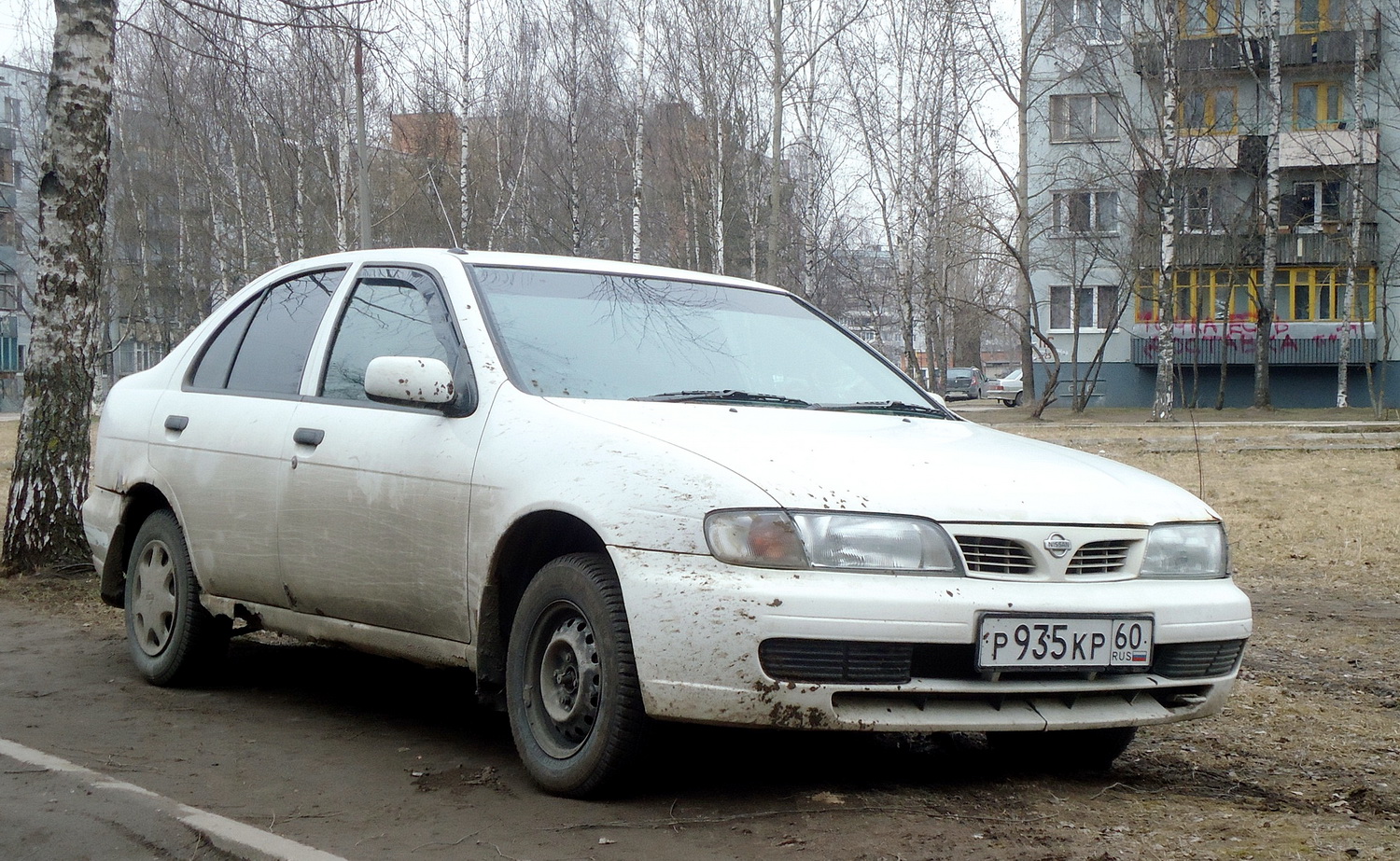 Псковская область, № Р 935 КР 60 — Nissan Pulsar (N15) '95-00