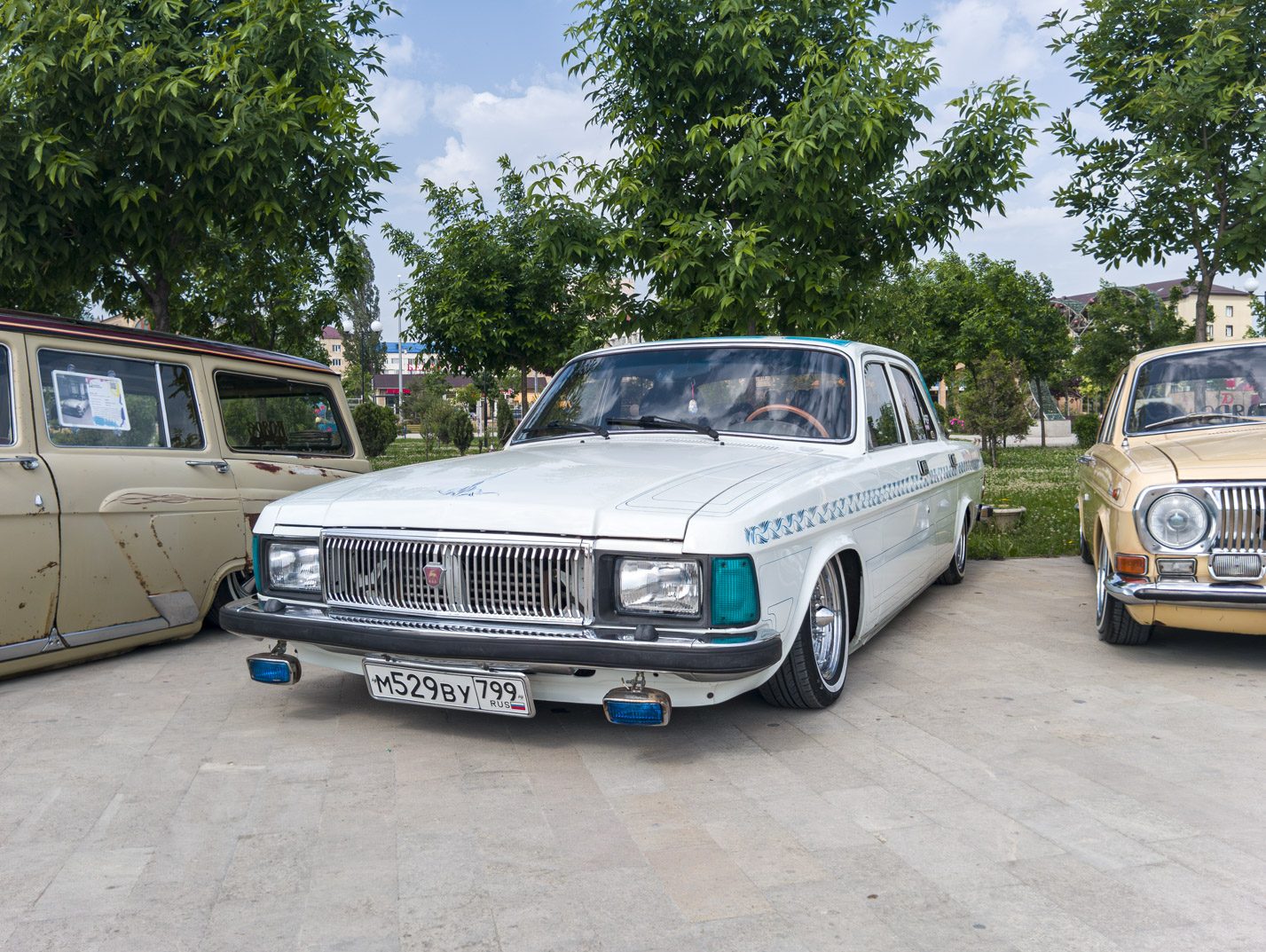 Москва, № М 529 ВУ 799 — ГАЗ-3102 Волга '81-08; Дагестан — Мотор-шоу "Самовар" (Дербент 2023 г.)