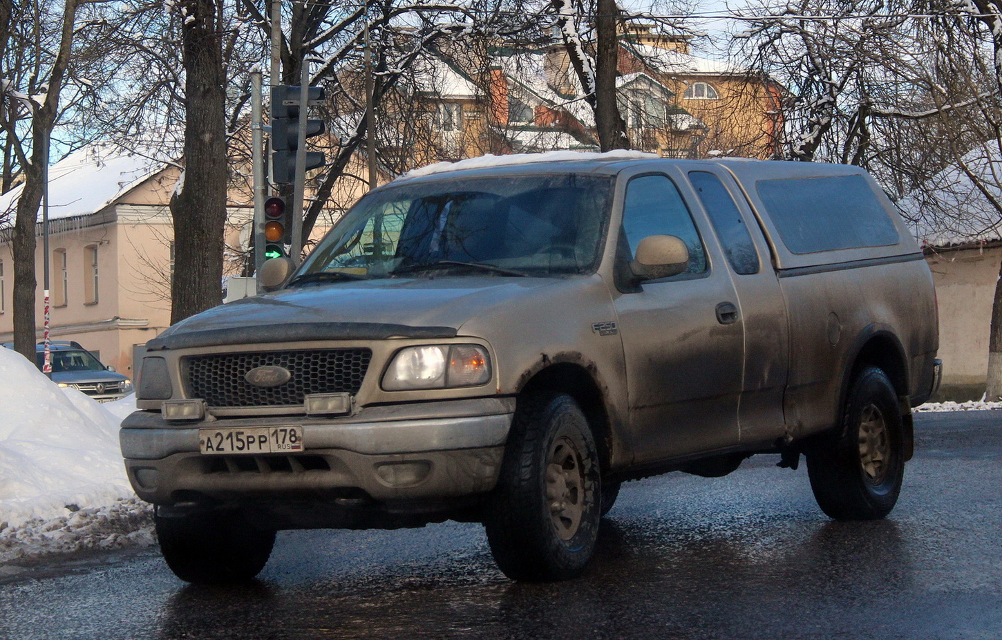 Псковская область, № А 215 РР 178 — Ford F-Series (10G) '96-99