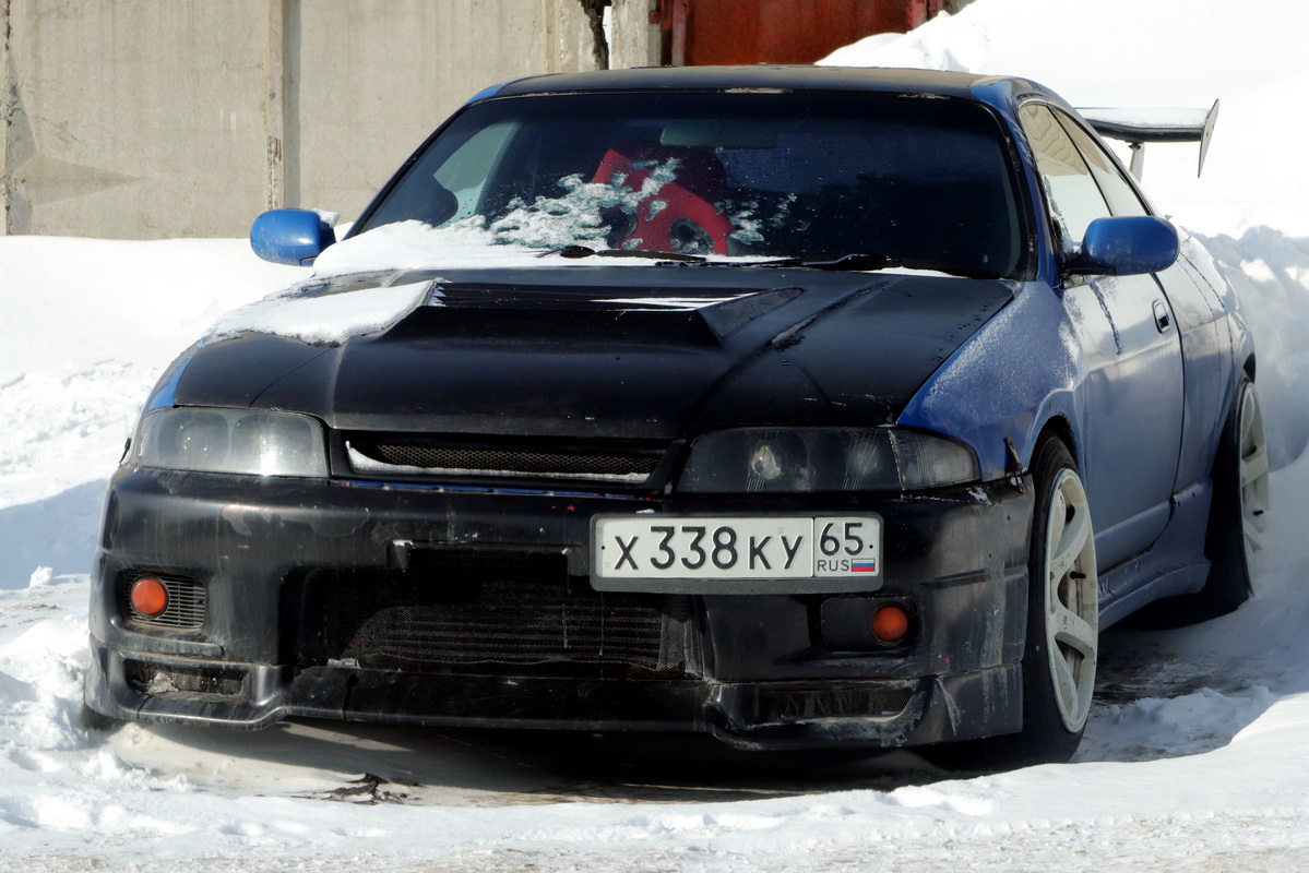 Сахалинская область, № Х 338 КУ 65 — Nissan Skyline (R33) '93-98