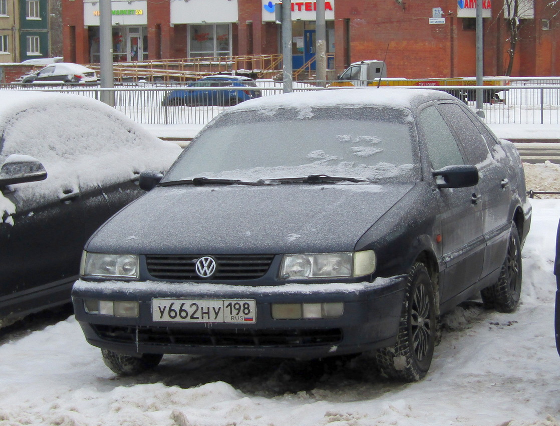 Санкт-Петербург, № У 662 НУ 198 — Volkswagen Passat (B4) '93-97