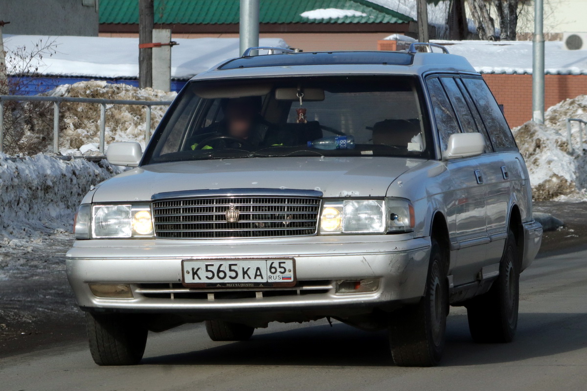 Сахалинская область, № К 565 КА 65 — Toyota Crown (S130, facelift) '91-99