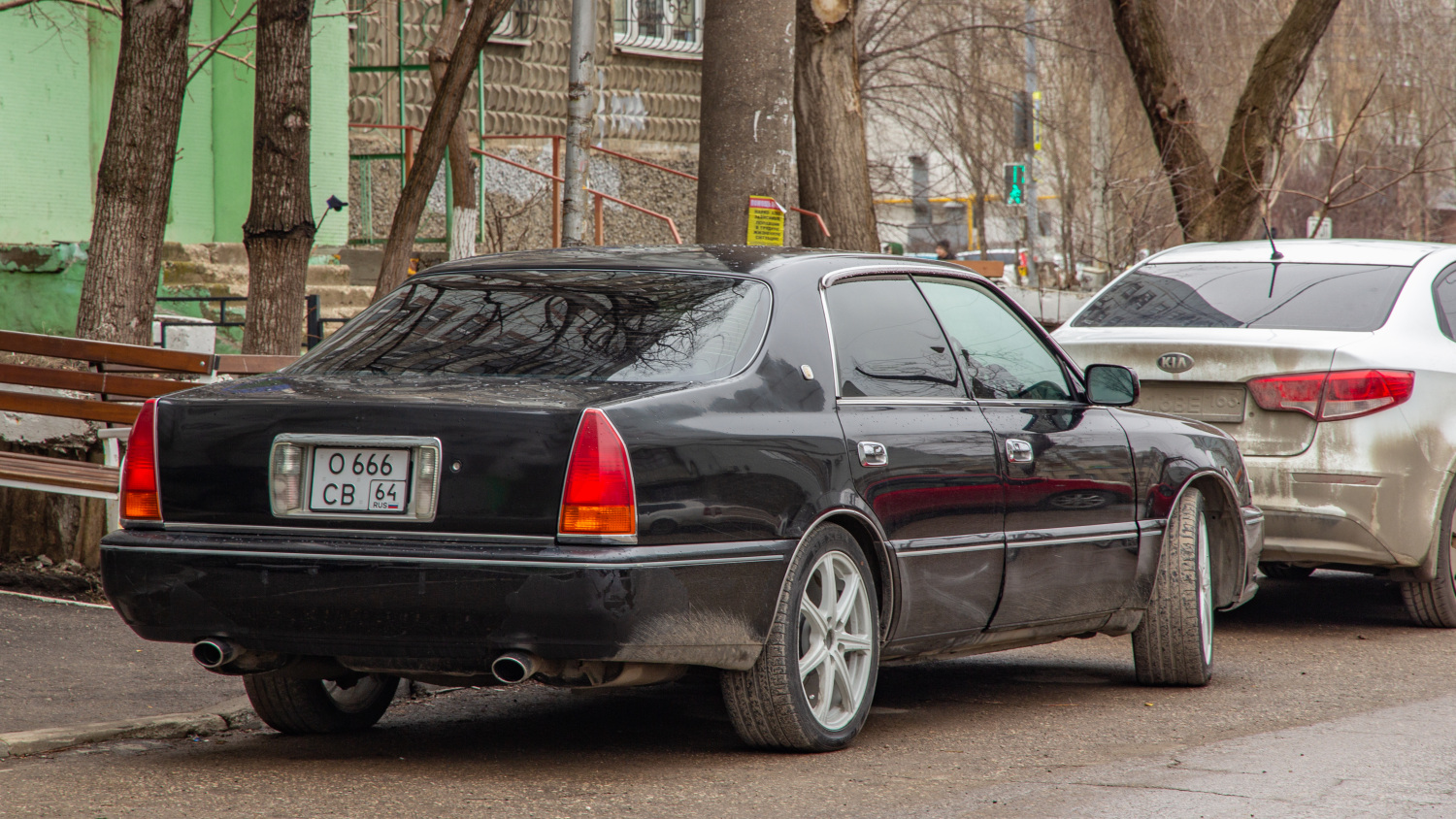 Саратовская область, № О 666 СВ 64 — Toyota Crown Majesta (S150) '95-99
