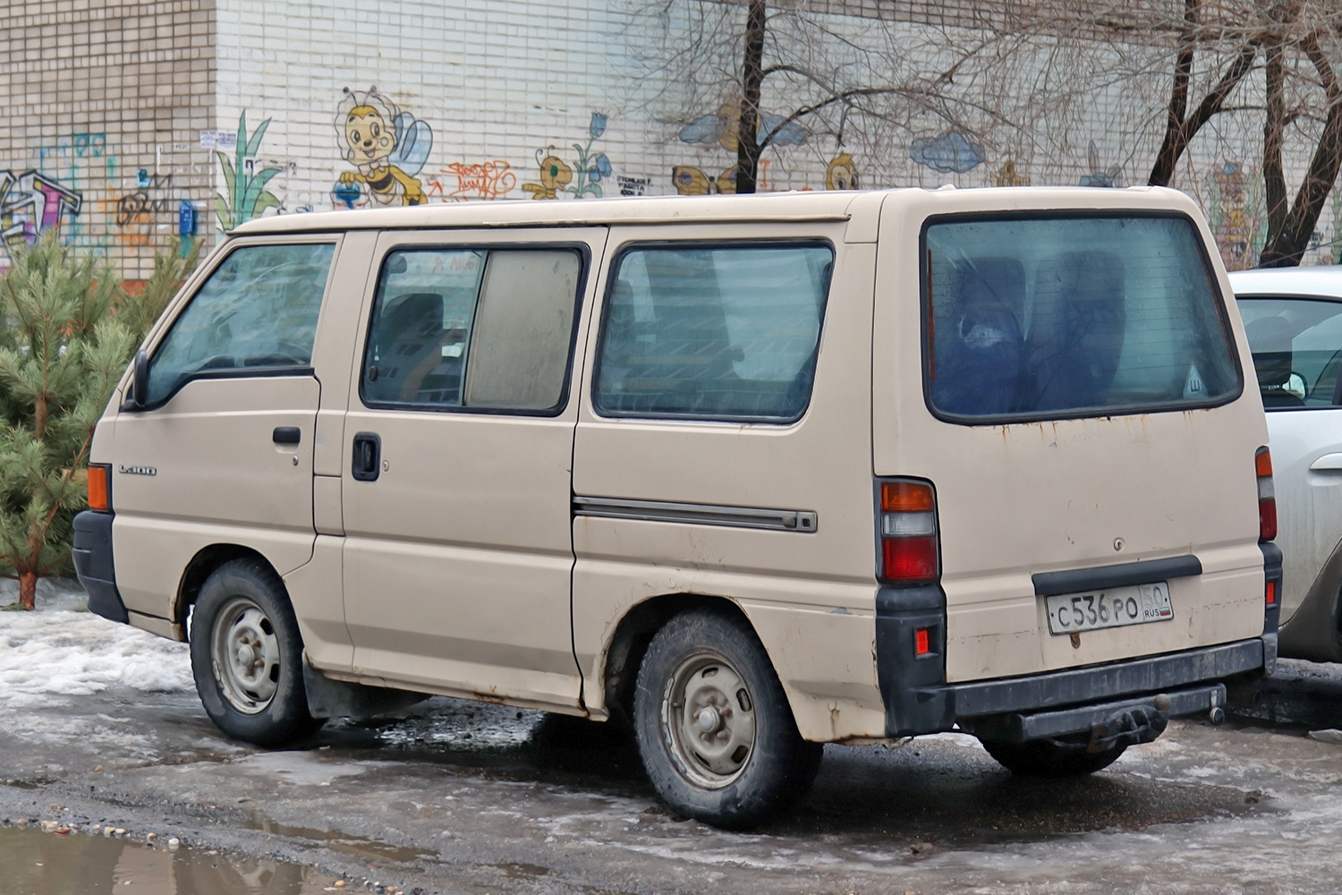 Волгоградская область, № С 536 РО 50 — Mitsubishi L300 (2G) '86-99