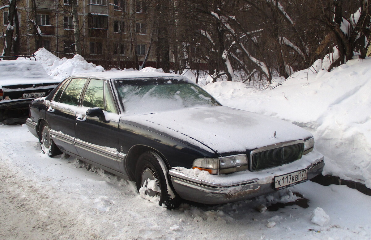 Москва, № Х 117 КВ 177 — Buick Park Avenue '90-96