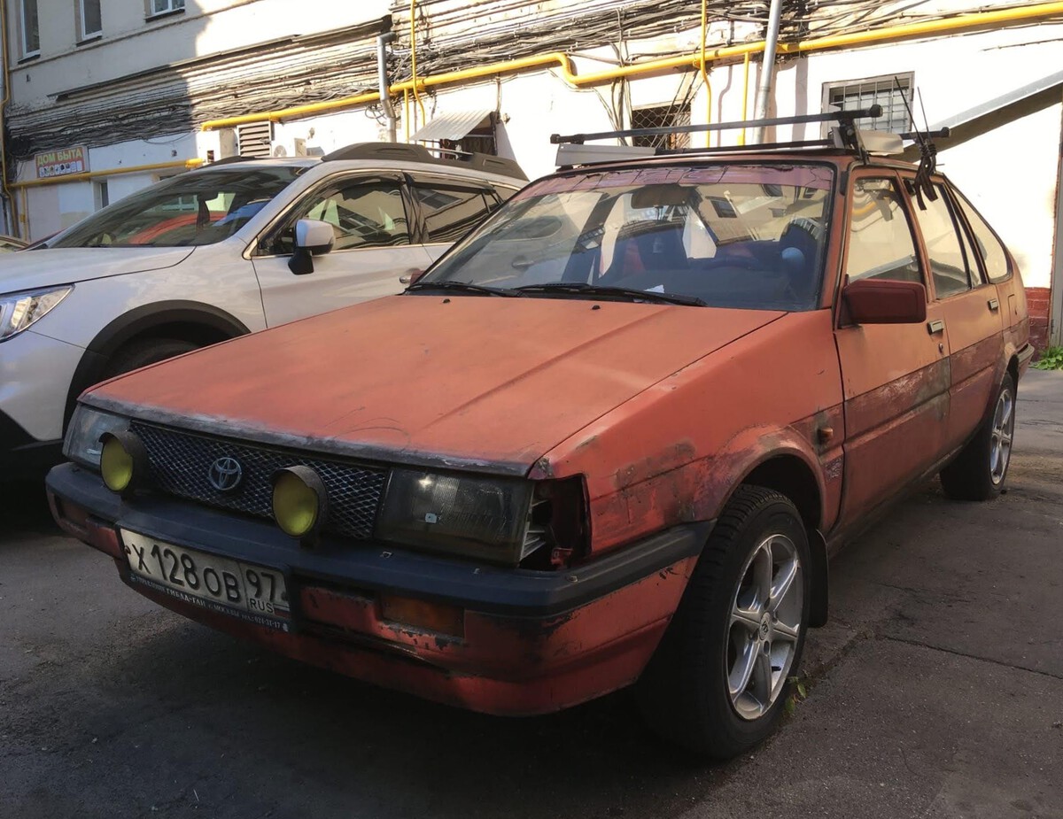 Москва, № Х 128 ОВ 97 — Toyota Corolla (E80) '83-87
