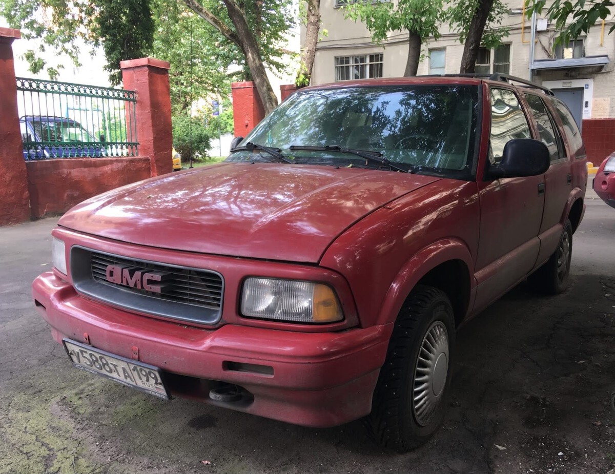 Москва, № У 588 ТА 199 — GMC Jimmy (2G) '95-05