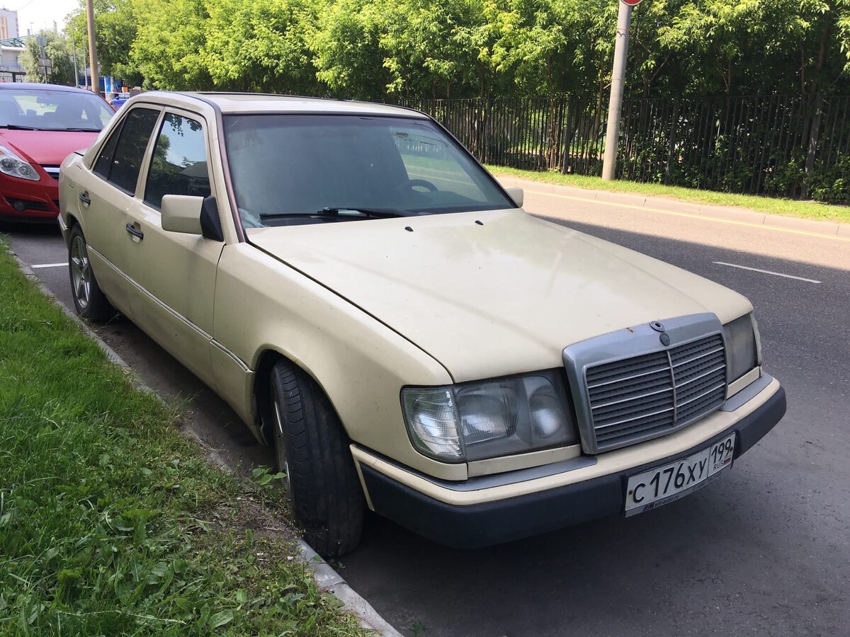 Москва, № С 176 ХУ 199 — Mercedes-Benz (W124) '84-96